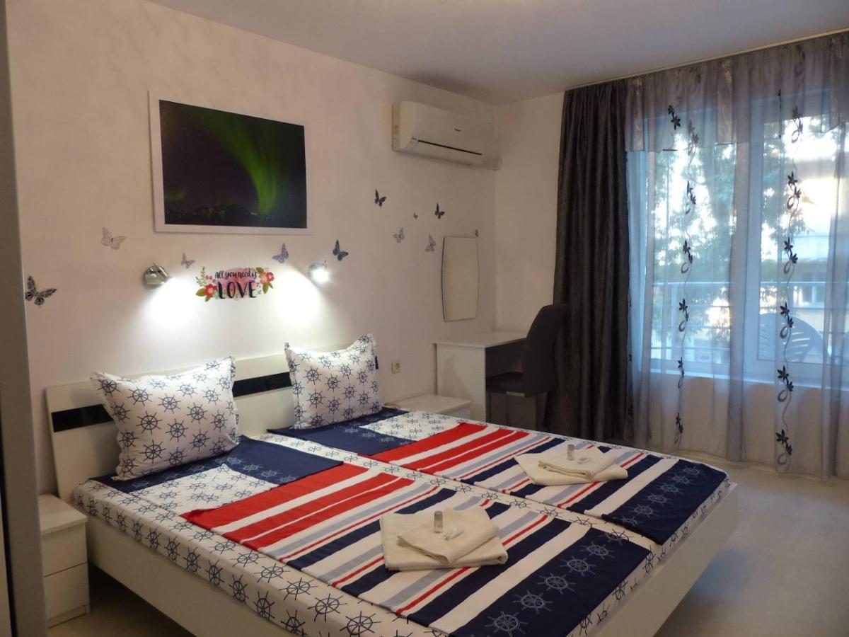 Apartament Holiday Burgas Exterior photo