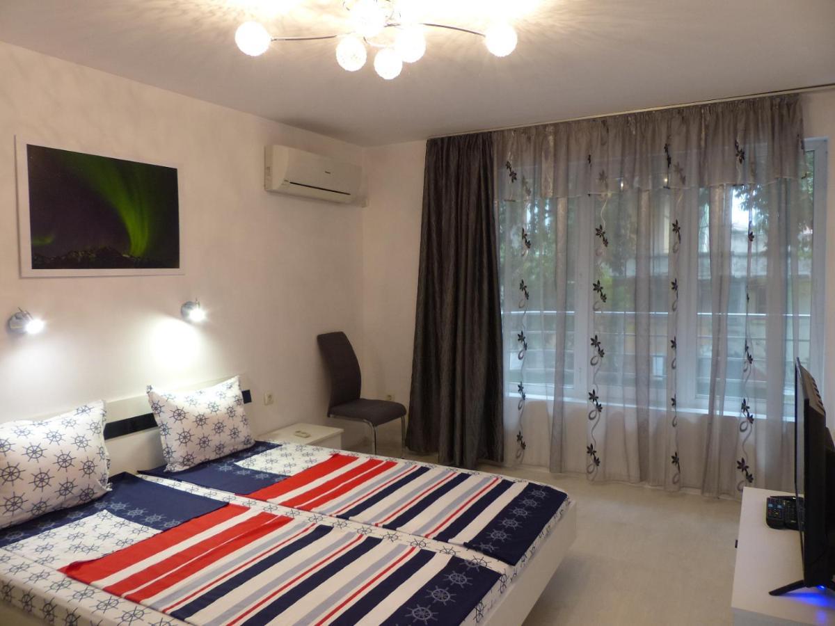 Apartament Holiday Burgas Exterior photo